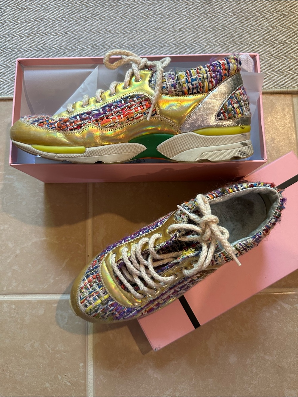 CHANEL Multicolor Tweed and Gold Leather Sneakers - Picture 6 of 7